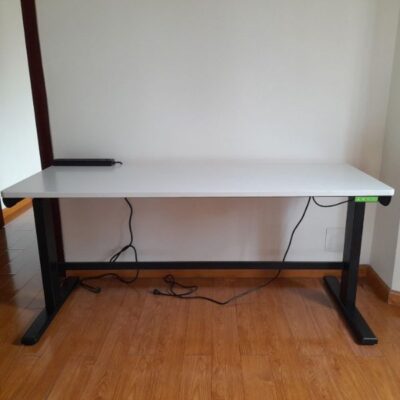 ban-dieu-chinh-chieu-cao-bang-dien-csps-168cm-mau-trang-3