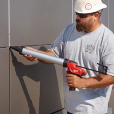 Máy bơm keo Milwaukee M12 PCG/310C-0