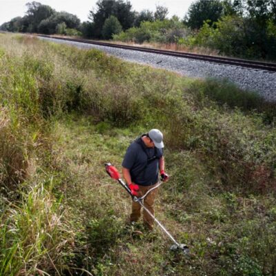 Máy cắt cỏ Milwaukee M18 FBCU-0