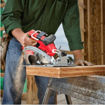 Máy cưa đĩa Milwaukee M18 CCS66-0