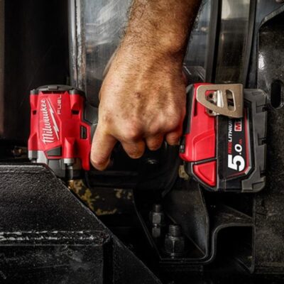 Máy siết bu lông Milwaukee M18 FIW212-0X0