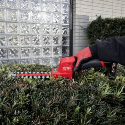 Máy tỉa hàng rào Milwaukee M12 FHT20-0