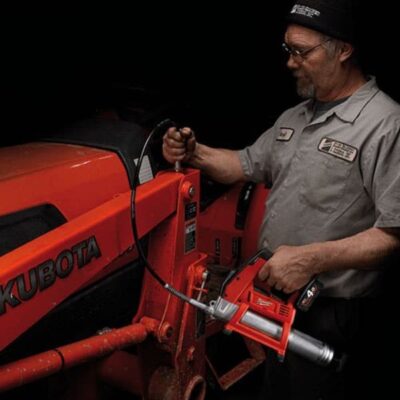Máy tra mỡ Milwaukee M12 GG-0