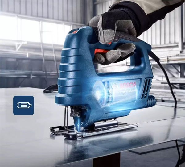 Mang-gang-tay-khi-su-dung-GST-680