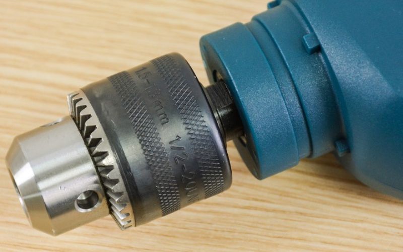Bộ máy khoan động lực Bosch GSB 600 (91 phụ kiện)