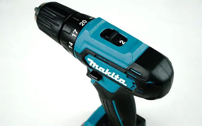 Bộ sản phẩm máy khoan vặn vít Makita CLX224S
