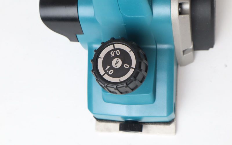 may-bao-makita-m1902b-6