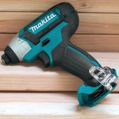 Máy bắt vít dùng pin Makita TD110DZ