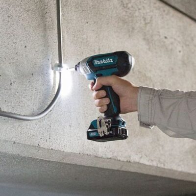 Máy bắt vít dùng pin Makita TD110DZ