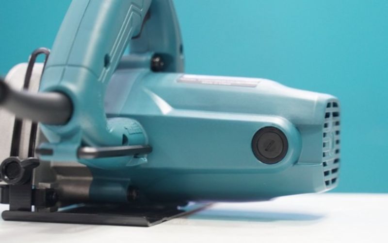 may-cat-gach-da-makita-m0401b-4