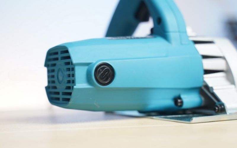 may-cat-gach-da-makita-m4100b-5