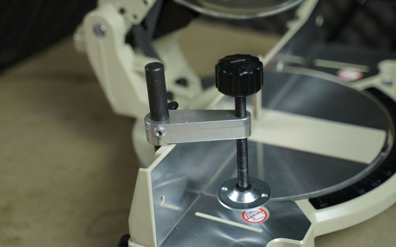 may-cat-goc-da-nang-makita-ls1030n-2