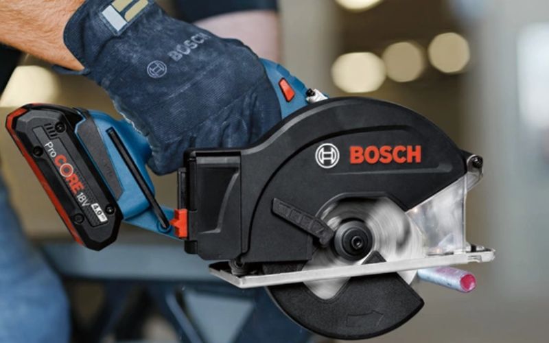 Máy cắt kim loại dùng pin Bosch GKM 18V-50 (SOLO) (06016B8080)