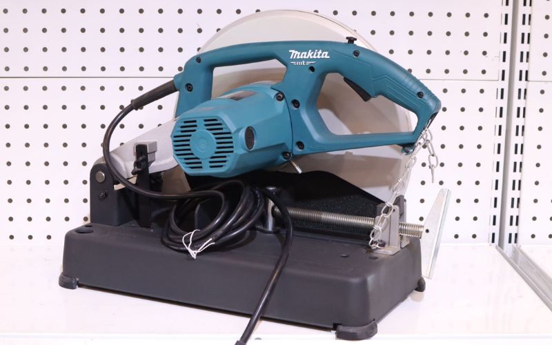 may-cat-sat-makita-m2403b-2