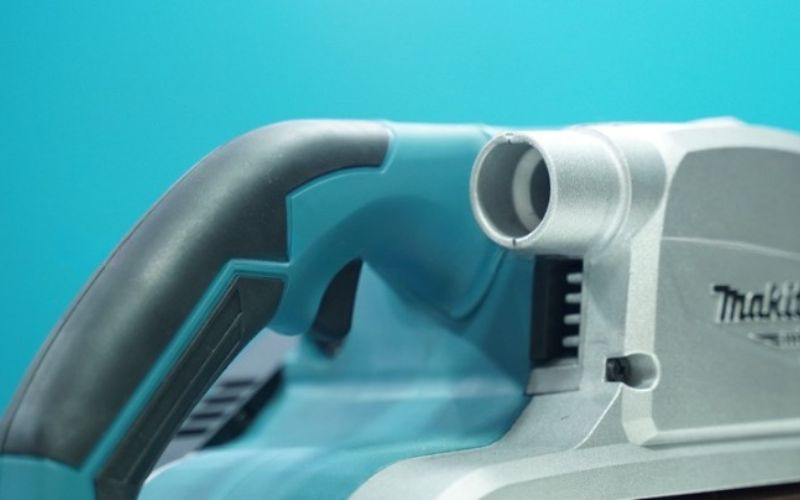 may-cha-nham-bang-makita-m9400b-4