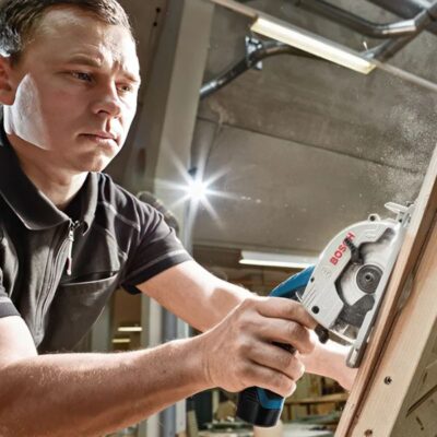 Máy cưa đĩa dùng pin Bosch GKS 12V-LI (SOLO) (06016A10L2)