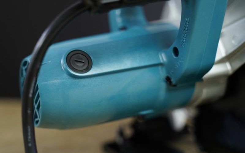 may-cua-dia-makita-5806b-3