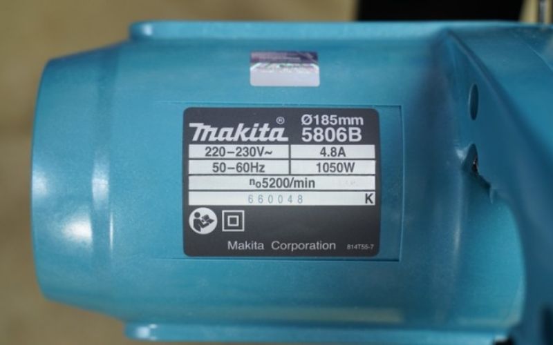 may-cua-dia-makita-5806b-7