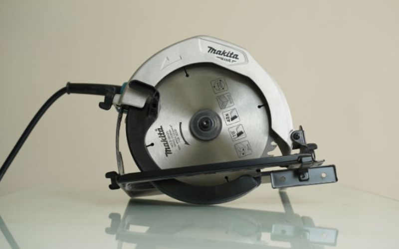 may-cua-dia-makita-m5801b-4