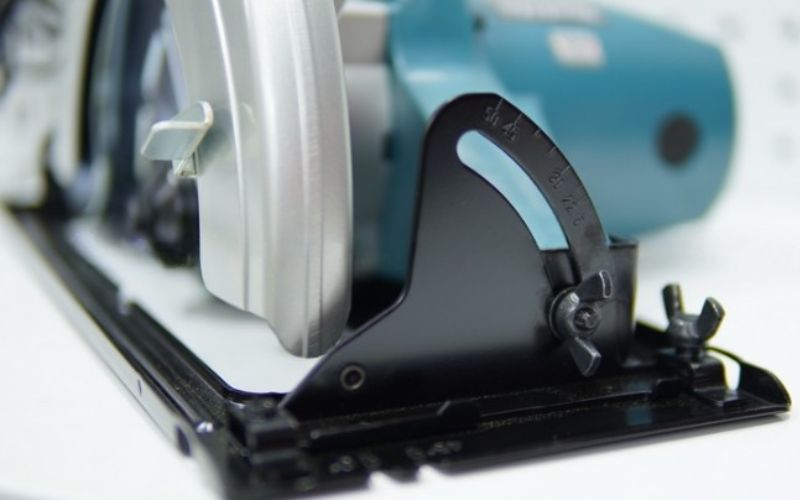 may-cua-dia-makita-n5900b-5