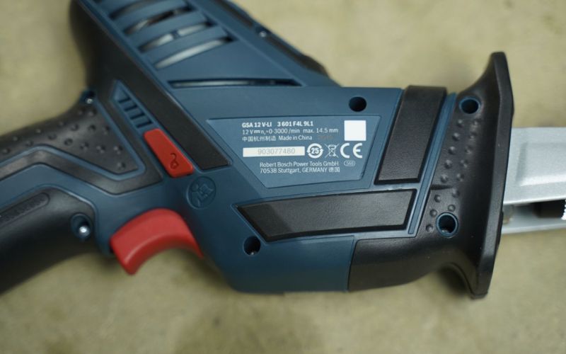 Máy cưa kiếm dùng pin Bosch GSA 12V-LI (060164L9L2)