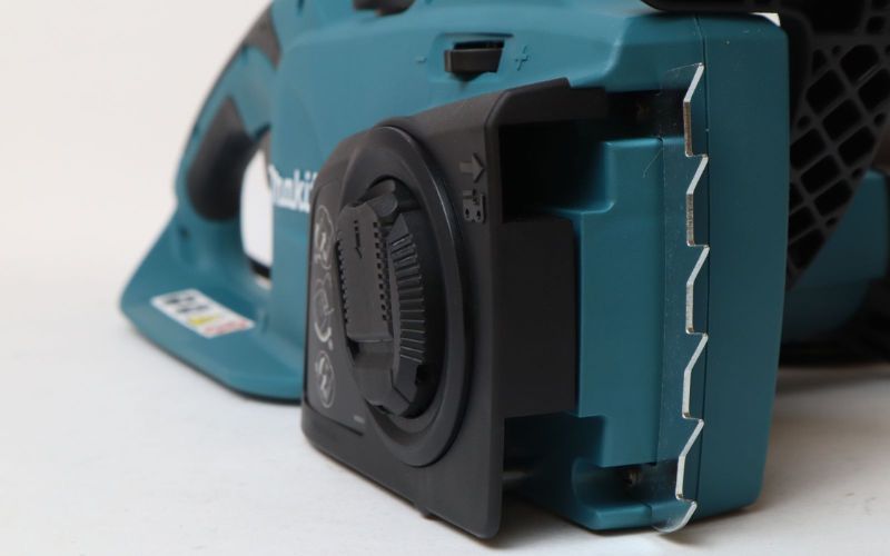 may-cua-xich-dien-makita-uc4041a-3