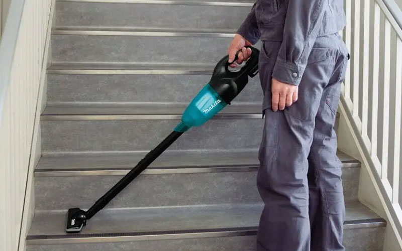 Máy hút bụi dùng pin Makita DCL180ZB