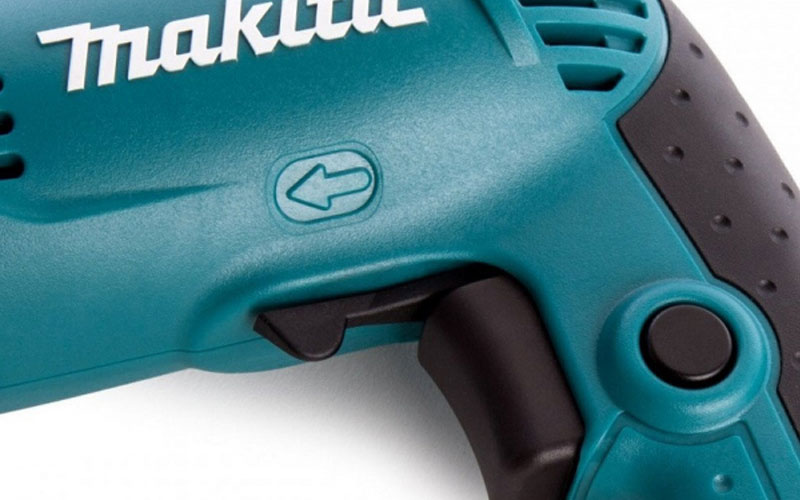 Máy khoan Makita 450W 6413