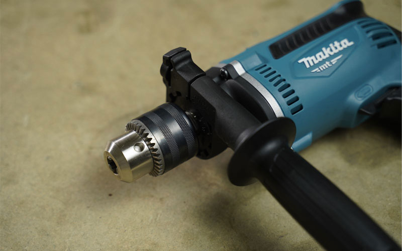 Máy khoan búa Makita M8103B (13mm)
