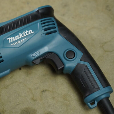 Máy khoan búa Makita M8103B (13mm)