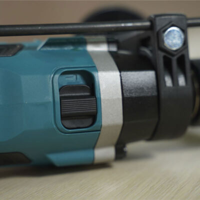 Máy khoan búa Makita M8100KX2B (26 phụ kiện)