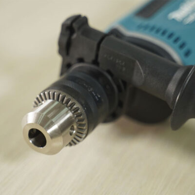 Máy khoan búa Makita M8103KX2B (26 phụ kiện)