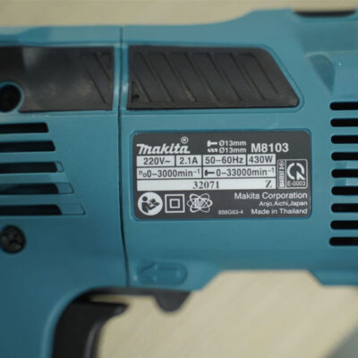 Máy khoan búa Makita M8103KX2B (26 phụ kiện)