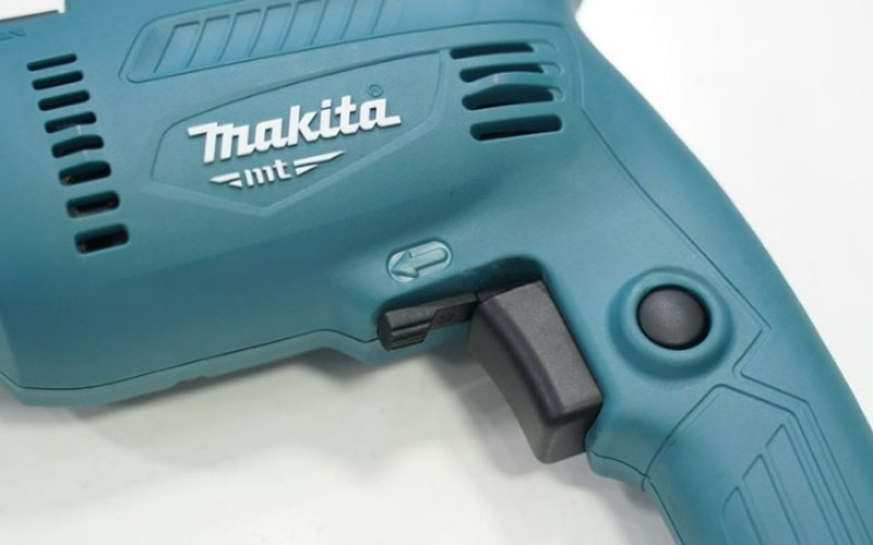 Máy khoan búa Makita M0800B (10mm)