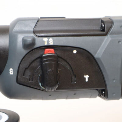 Máy khoan bê tông Makita HR2470X5 (3 chức năng, chuôi gài sds-plus, 24mm)