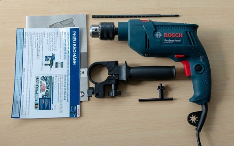 Máy khoan động lực Bosch GSB 550 (bộ set valy 100 món phụ kiện)
