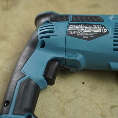 Máy khoan búa Makita M8101B (16mm)