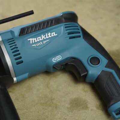 Máy khoan búa Makita M8104B (13mm)