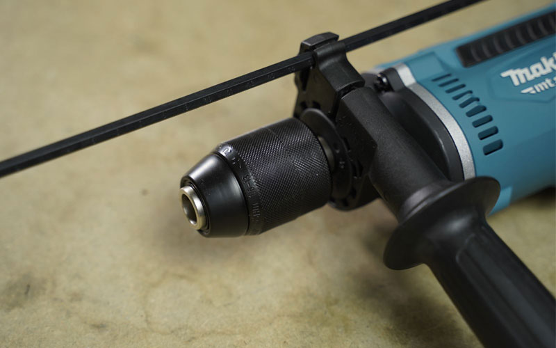 Máy khoan búa Makita M8104B (13mm)