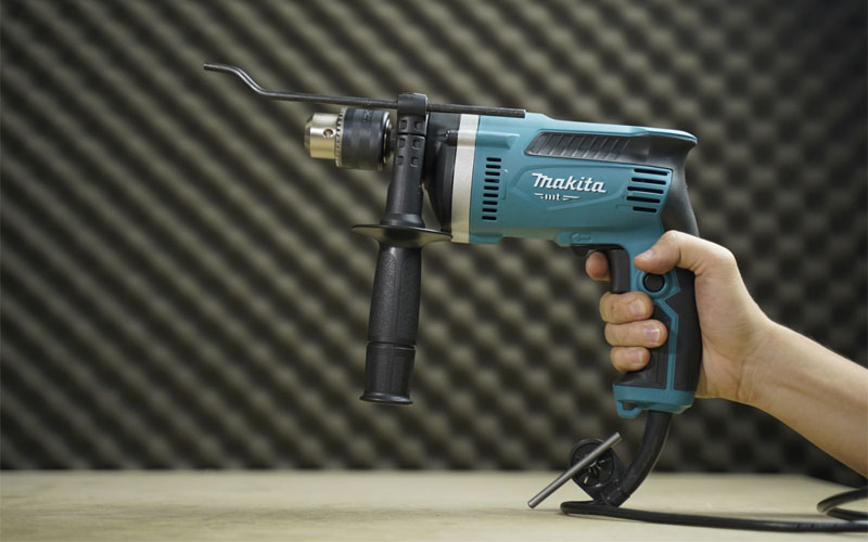 Máy khoan búa Makita M8100B (16mm)