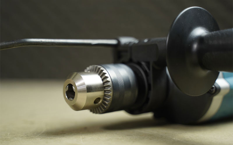 Máy khoan búa Makita M8100B (16mm)