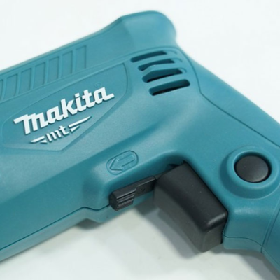 Máy khoan Makita M0600B (10mm)