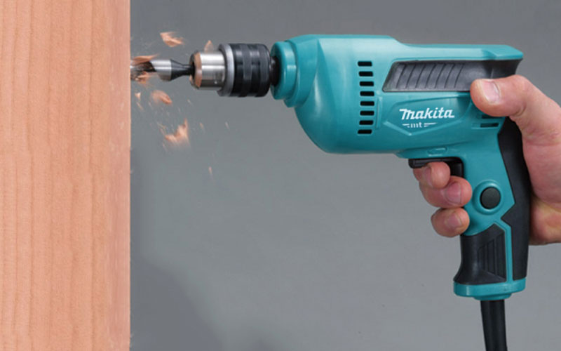 Máy khoan sắt Makita M6001B (10mm)