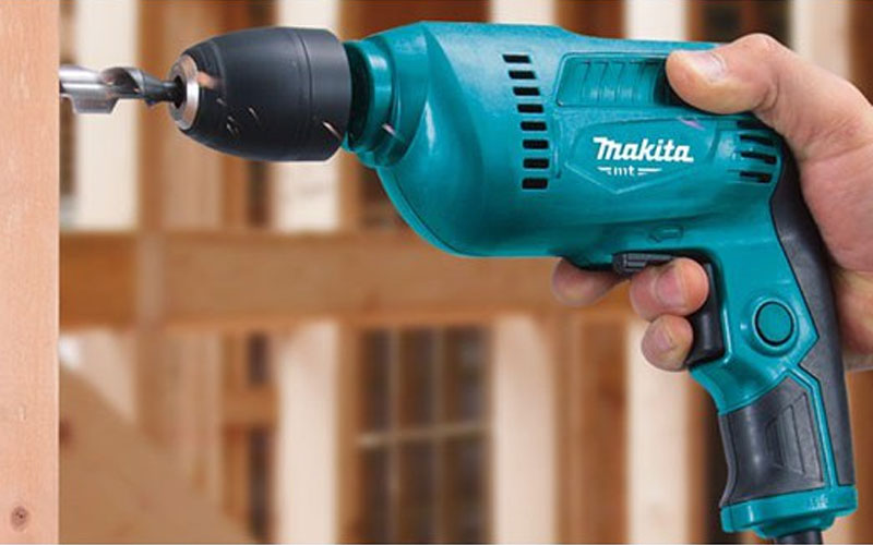 Máy khoan sắt Makita M6002B (10mm)