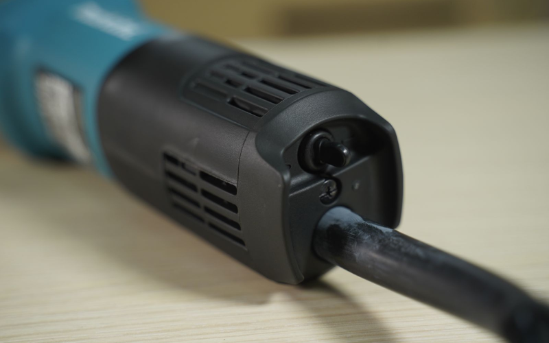 Máy mài góc Makita 9553B
