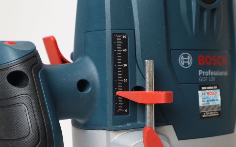 Máy phay gỗ Bosch GOF 130 -06016B70K1