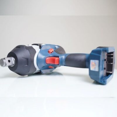 Máy siết bu lông dùng pin Bosch GDS 18V-1050H (SOLO) (06019J85L1)