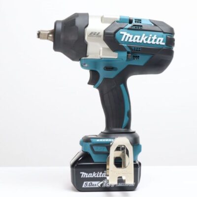 Máy siết bu lông dùng pin Makita DTW1002RTJ