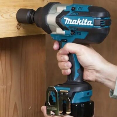 Máy siết bu lông dùng pin Makita DTW1002RTJ