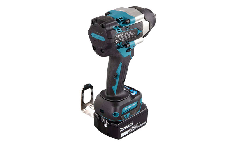 Máy siết bu lông dùng pin Makita DTW700RTJ